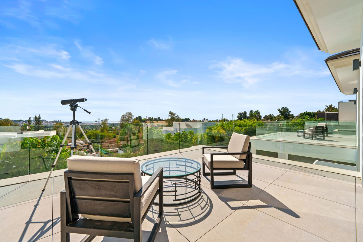 Se vende Villa - Chalet de 6 dormitorios en Costa Del Sol, Málaga, España