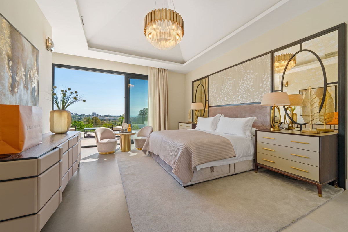 Se vende Villa - Chalet de 6 dormitorios en Costa Del Sol, Málaga, España