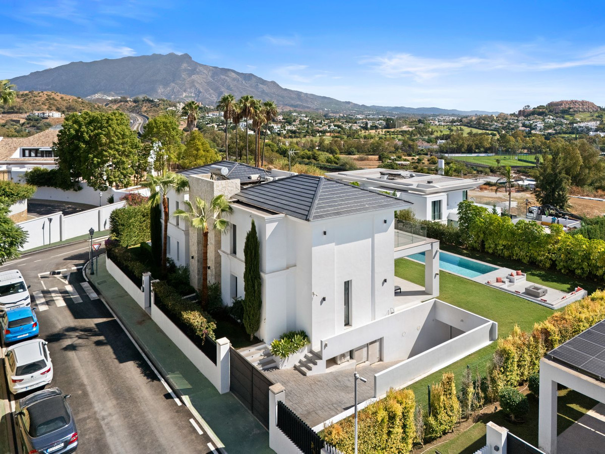 Se vende Villa - Chalet de 6 dormitorios en Costa Del Sol, Málaga, España