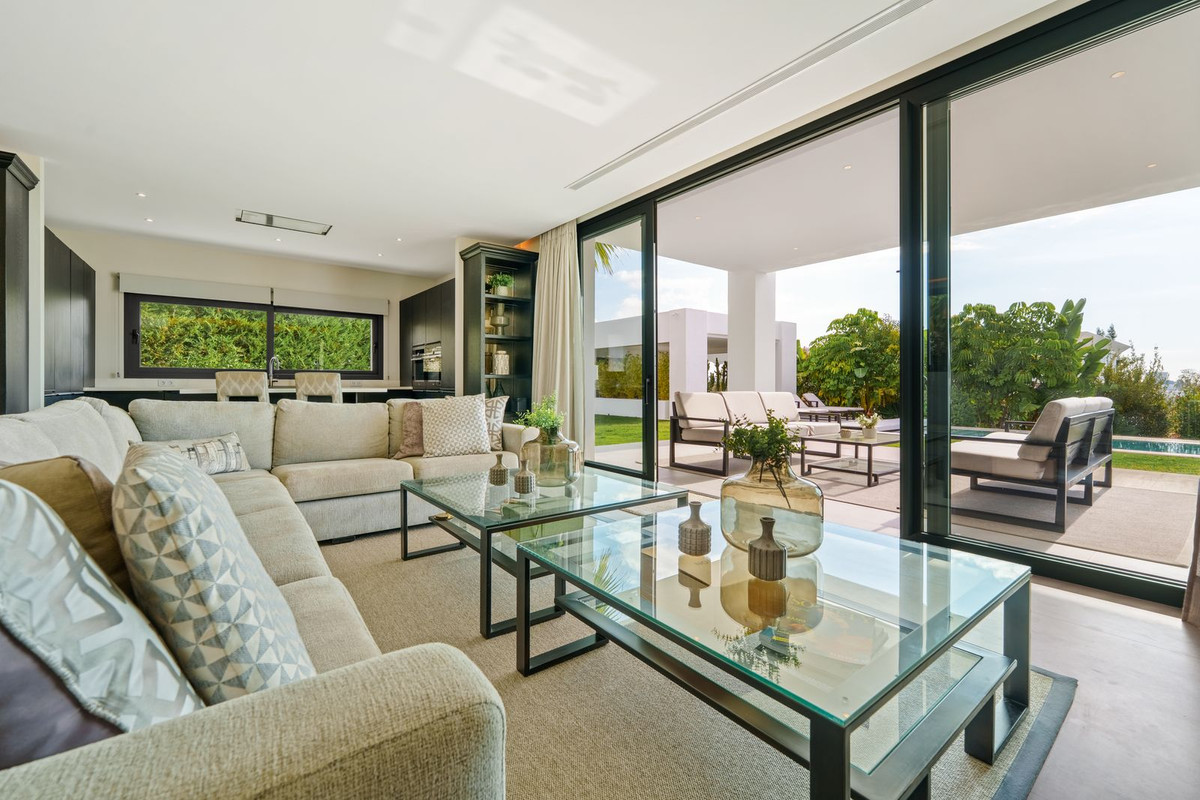 Se vende Villa - Chalet de 6 dormitorios en Costa Del Sol, Málaga, España