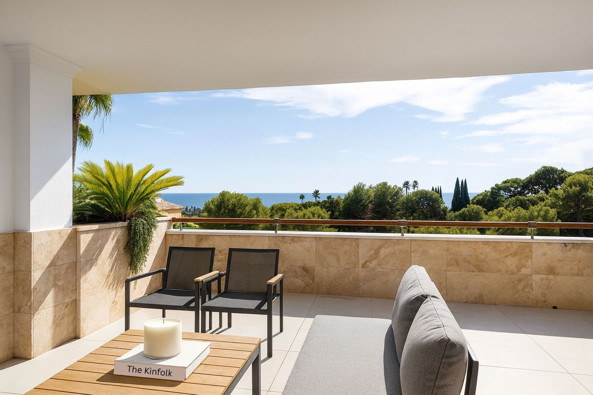 2 Bed Apartment for sale in Marbella Costa Del Sol, Málaga, Spain