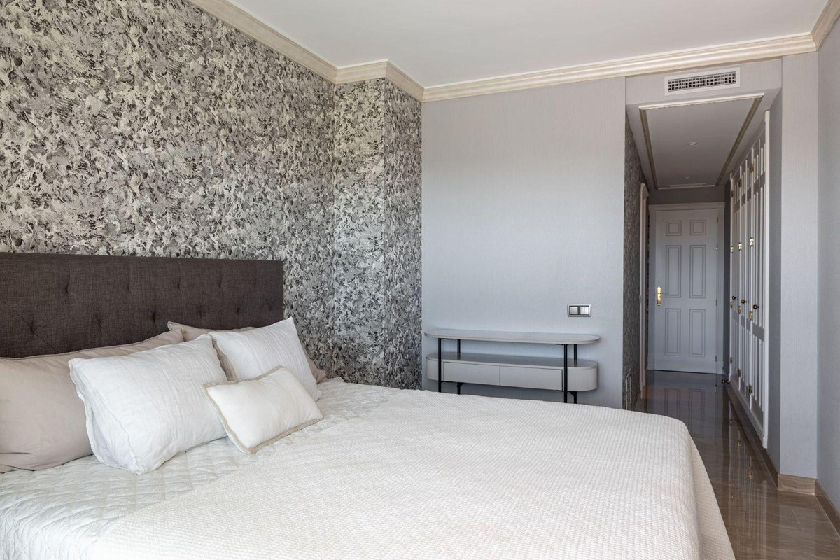 2 Bed Apartment for sale in Marbella Costa Del Sol, Málaga, Spain