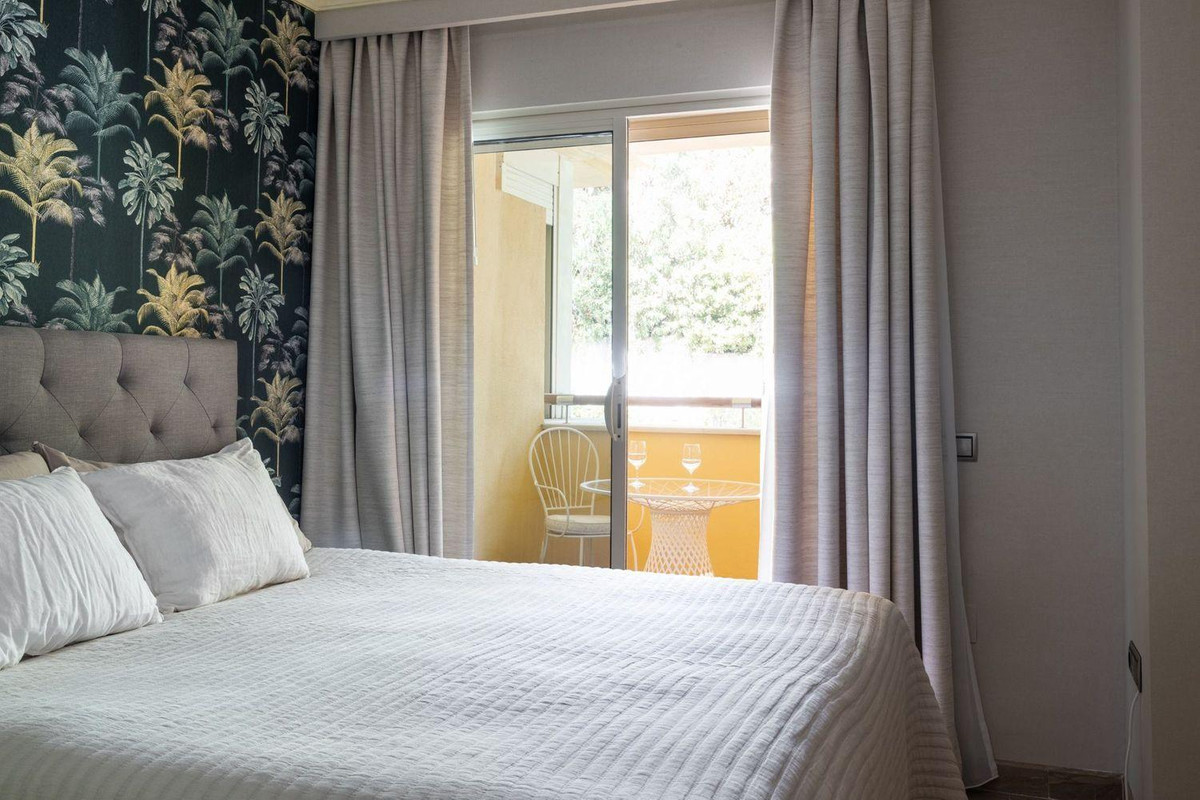 2 Bed Apartment for sale in Marbella Costa Del Sol, Málaga, Spain