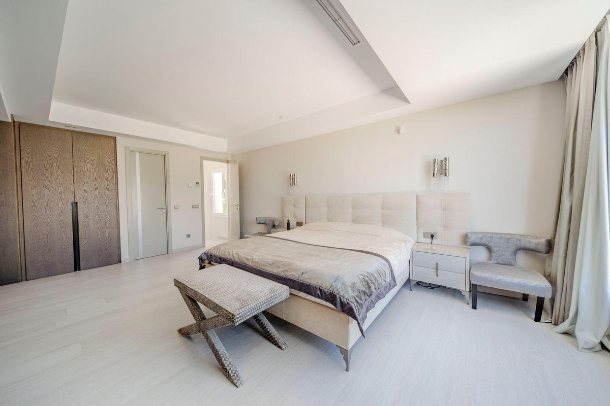 Se vende Villa - Chalet de 7 dormitorios en Costa Del Sol, Málaga, España