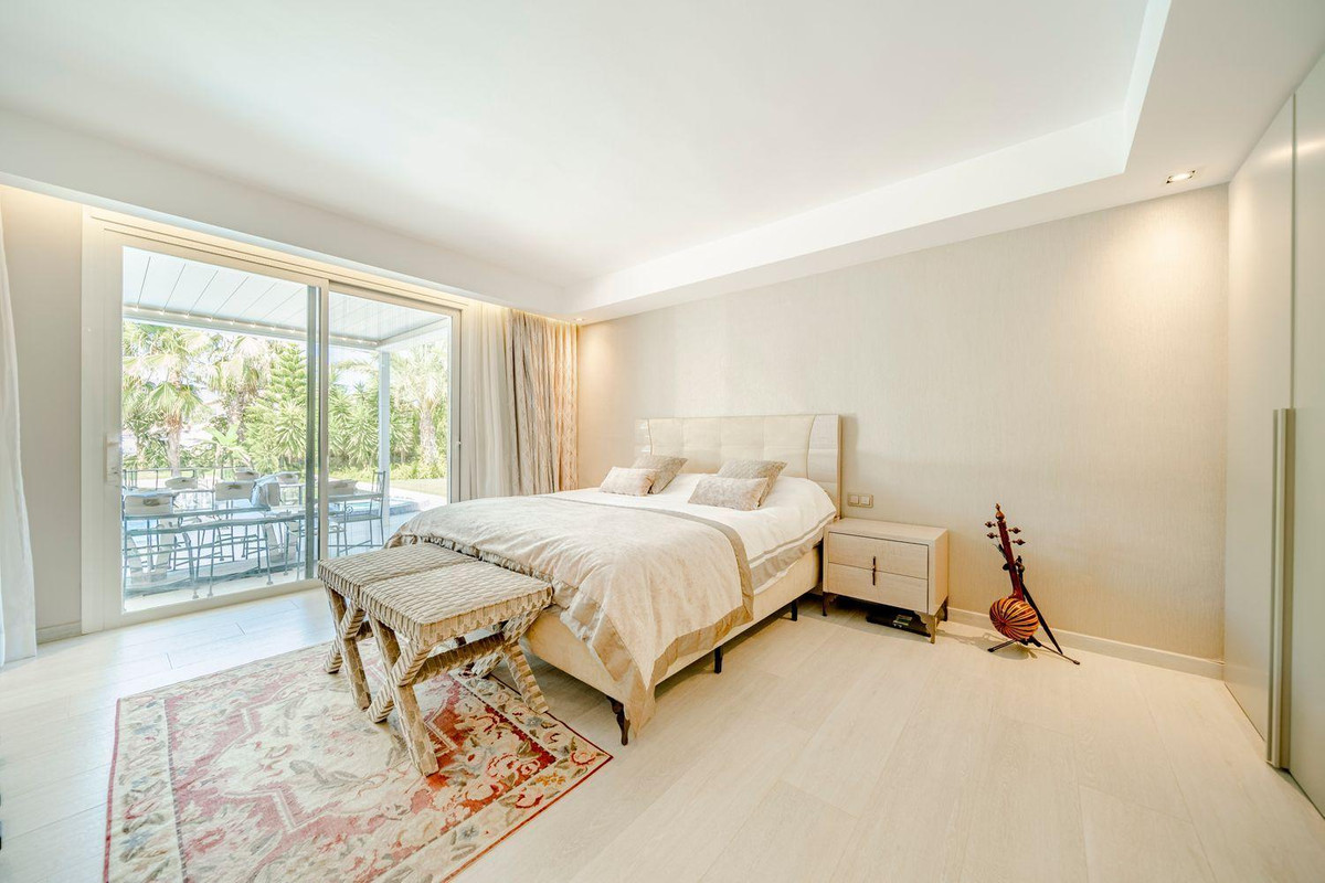 Se vende Villa - Chalet de 7 dormitorios en Costa Del Sol, Málaga, España