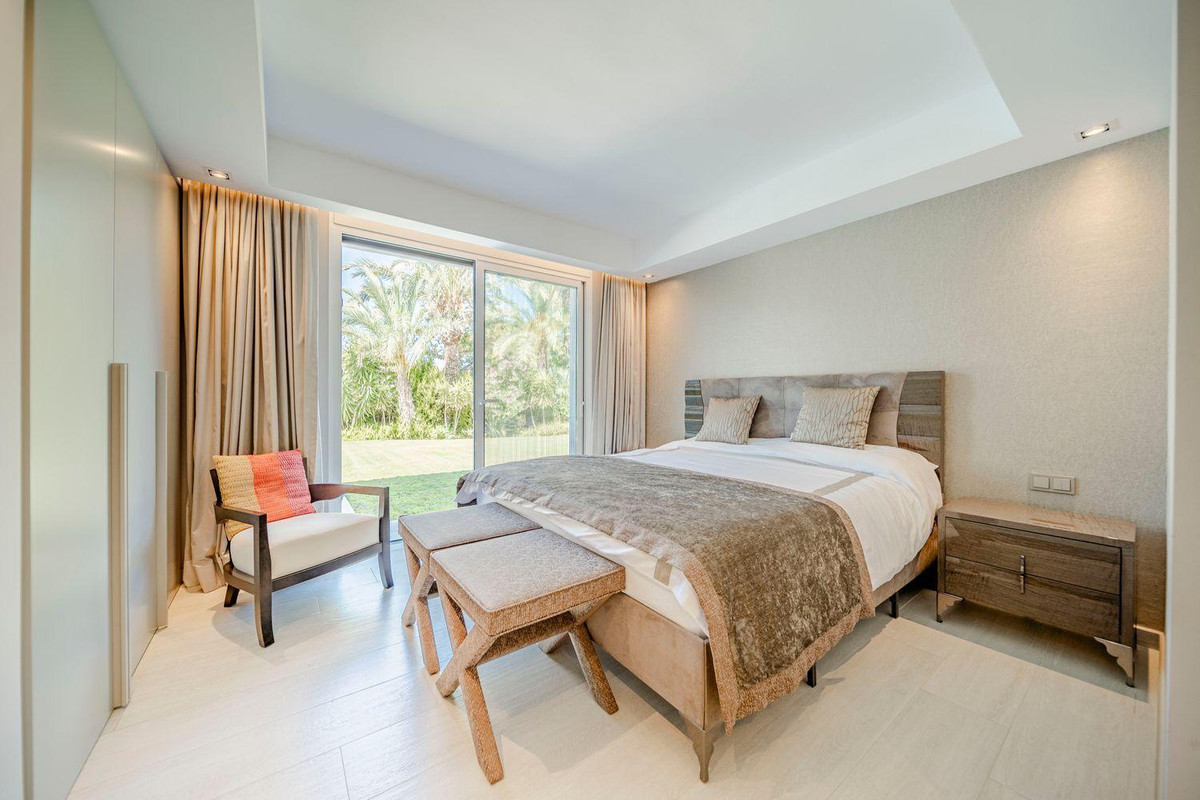 Se vende Villa - Chalet de 7 dormitorios en Costa Del Sol, Málaga, España