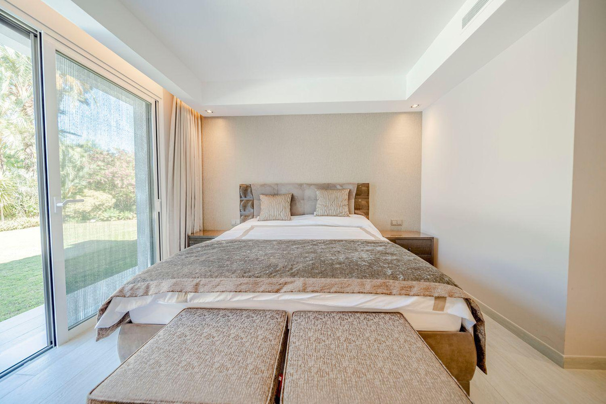 Se vende Villa - Chalet de 7 dormitorios en Costa Del Sol, Málaga, España
