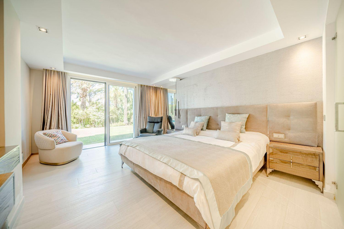 Se vende Villa - Chalet de 7 dormitorios en Costa Del Sol, Málaga, España