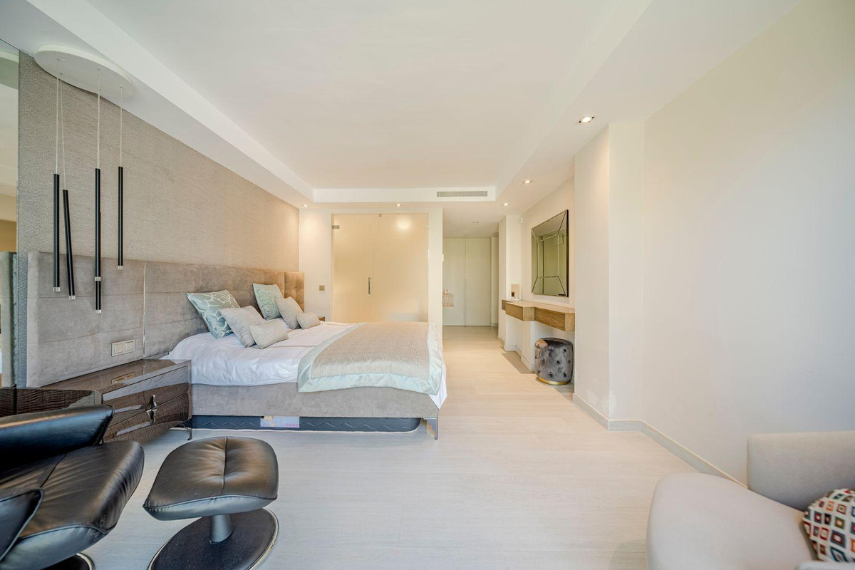 Se vende Villa - Chalet de 7 dormitorios en Costa Del Sol, Málaga, España
