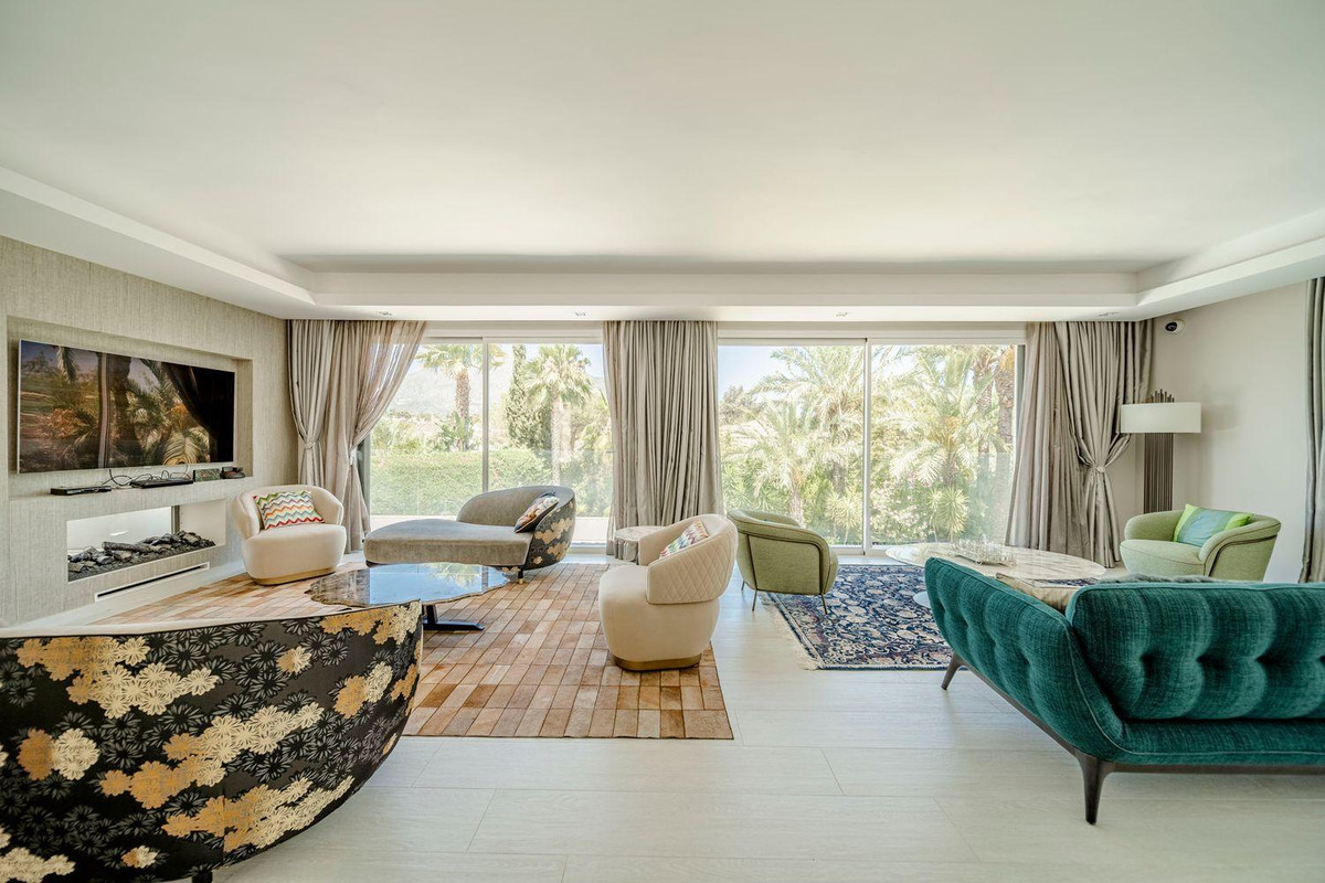 Se vende Villa - Chalet de 7 dormitorios en Costa Del Sol, Málaga, España