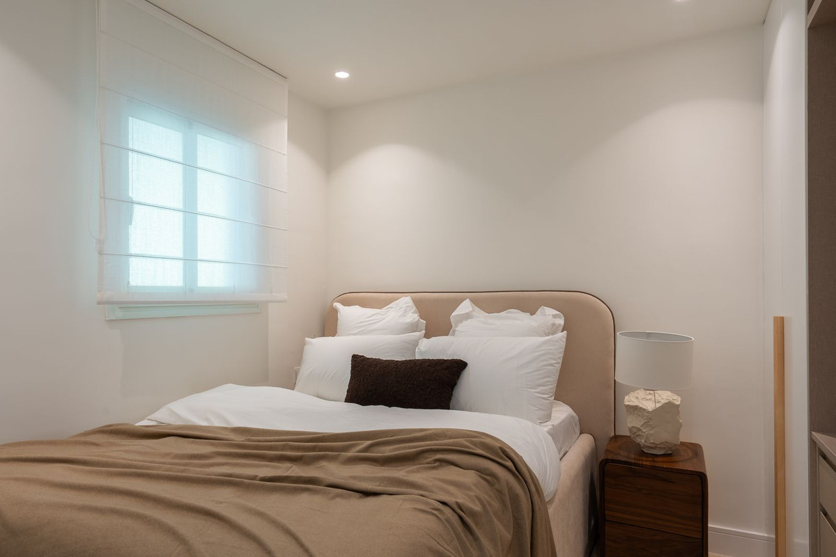 3 Bed Apartment for sale in La Quinta Costa Del Sol, Málaga, Spain