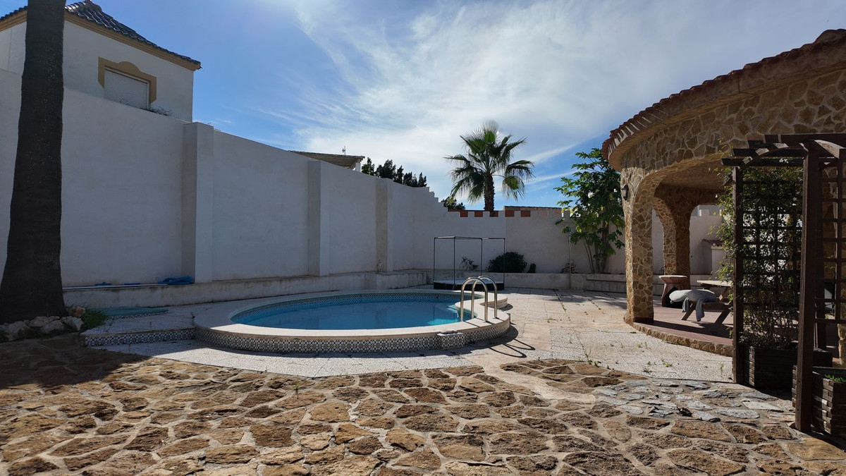6 Bed Townhouse for sale in Los Balcones Costa Blanca, Alicante, Spain