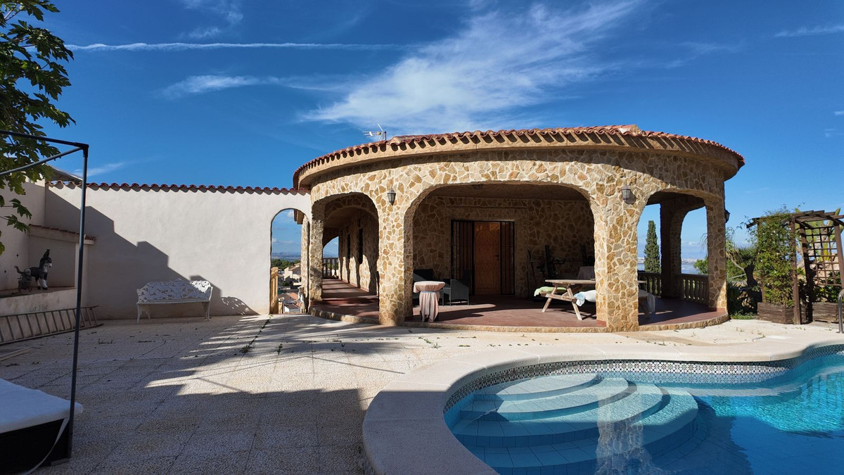 6 Bed Townhouse for sale in Los Balcones Costa Blanca, Alicante, Spain
