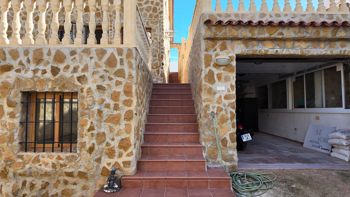 6 Bed Townhouse for sale in Los Balcones Costa Blanca, Alicante, Spain