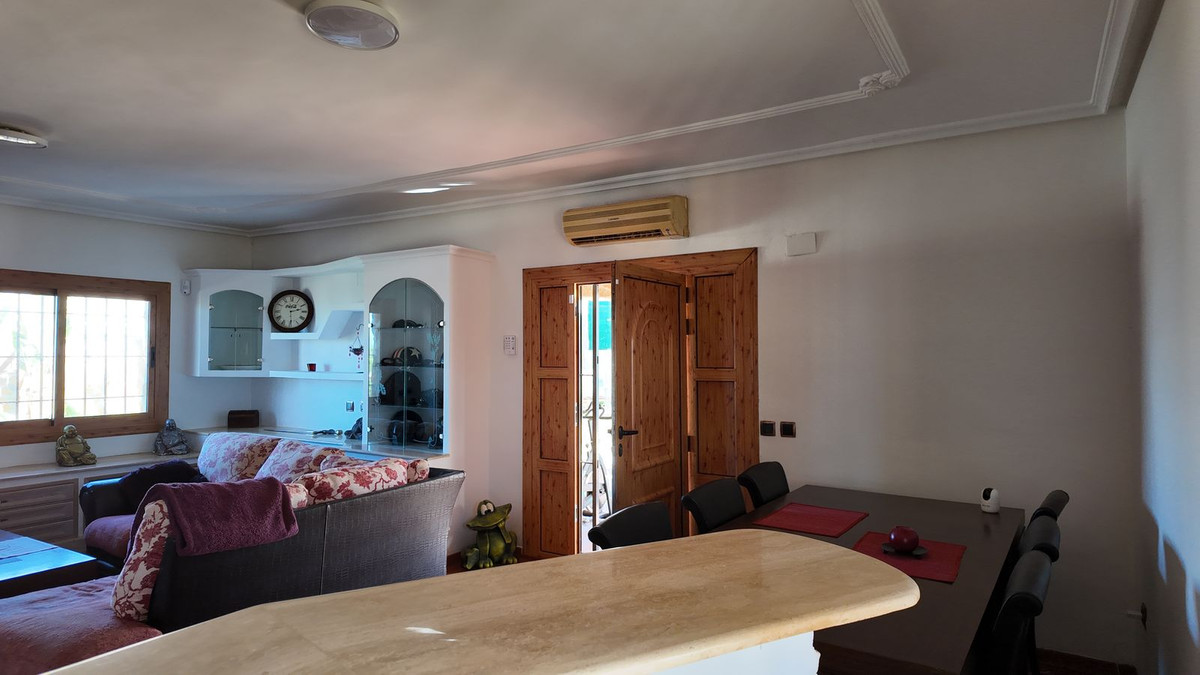 6 Bed Townhouse for sale in Los Balcones Costa Blanca, Alicante, Spain