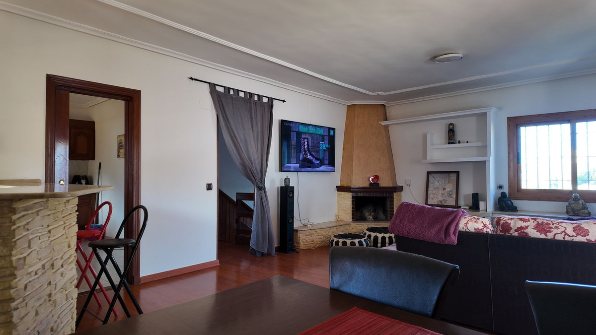 6 Bed Townhouse for sale in Los Balcones Costa Blanca, Alicante, Spain