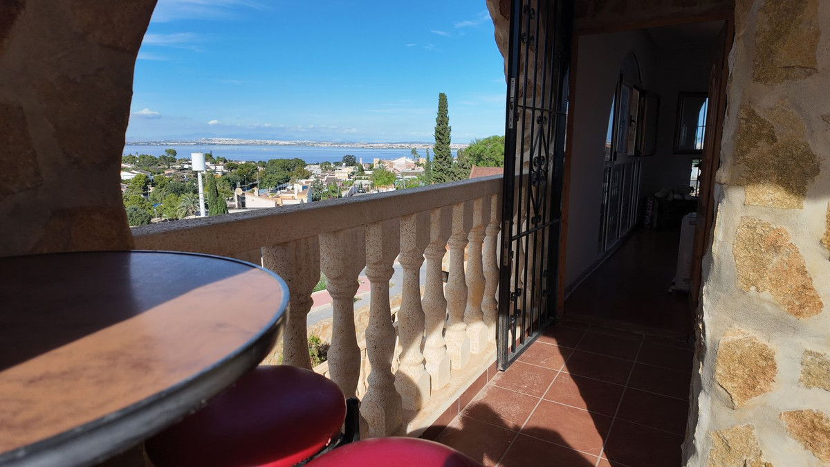 6 Bed Townhouse for sale in Los Balcones Costa Blanca, Alicante, Spain