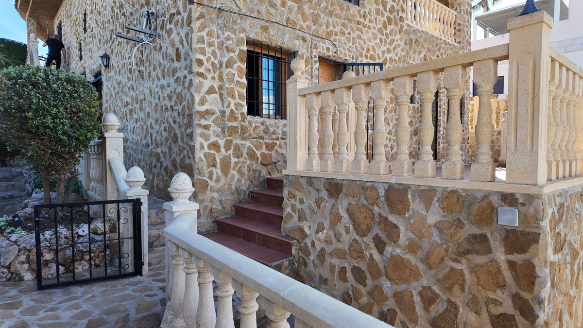 6 Bed Townhouse for sale in Los Balcones Costa Blanca, Alicante, Spain