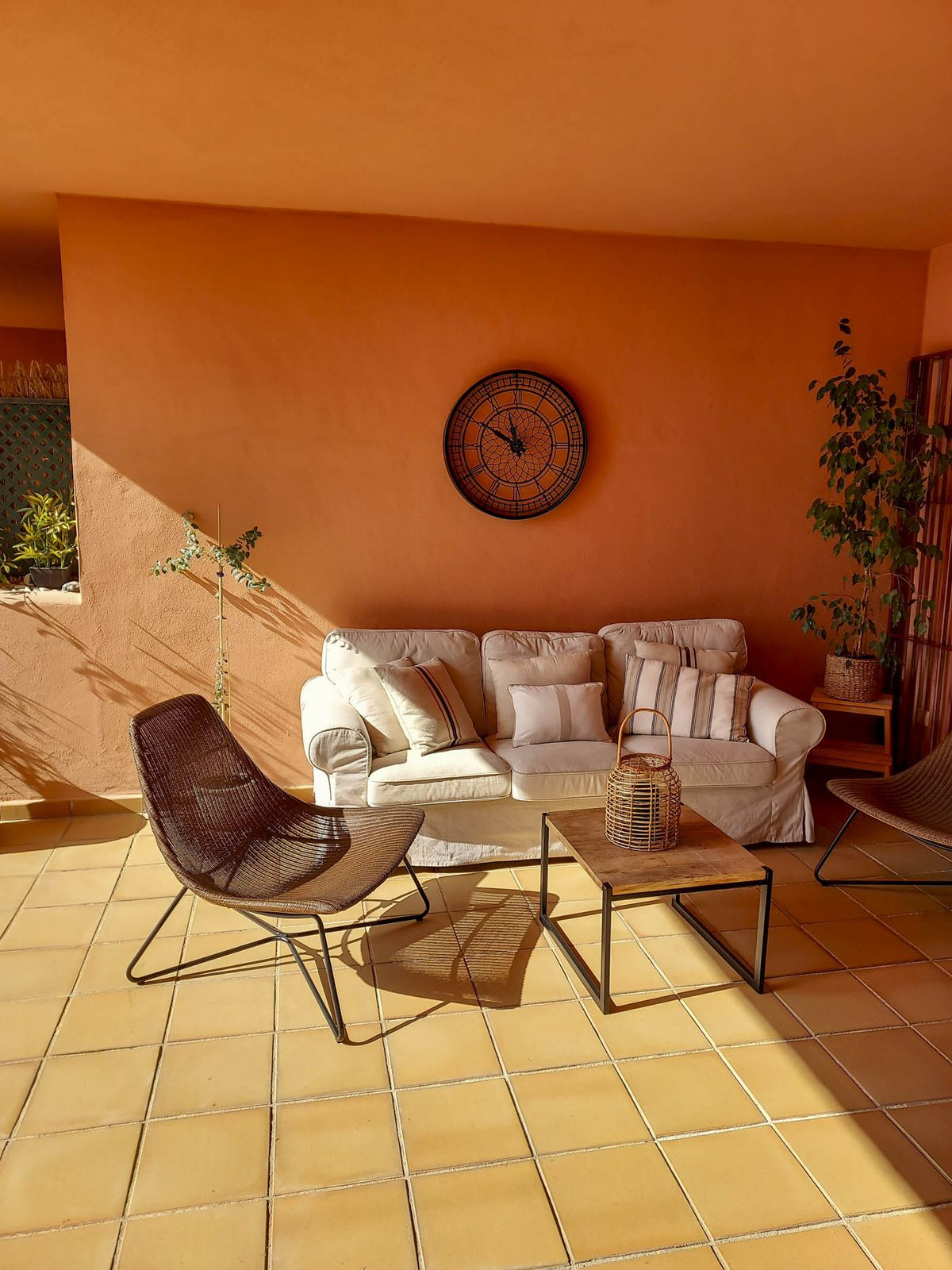 2 Bed Apartment for sale in La Duquesa Costa Del Sol, Málaga, Spain