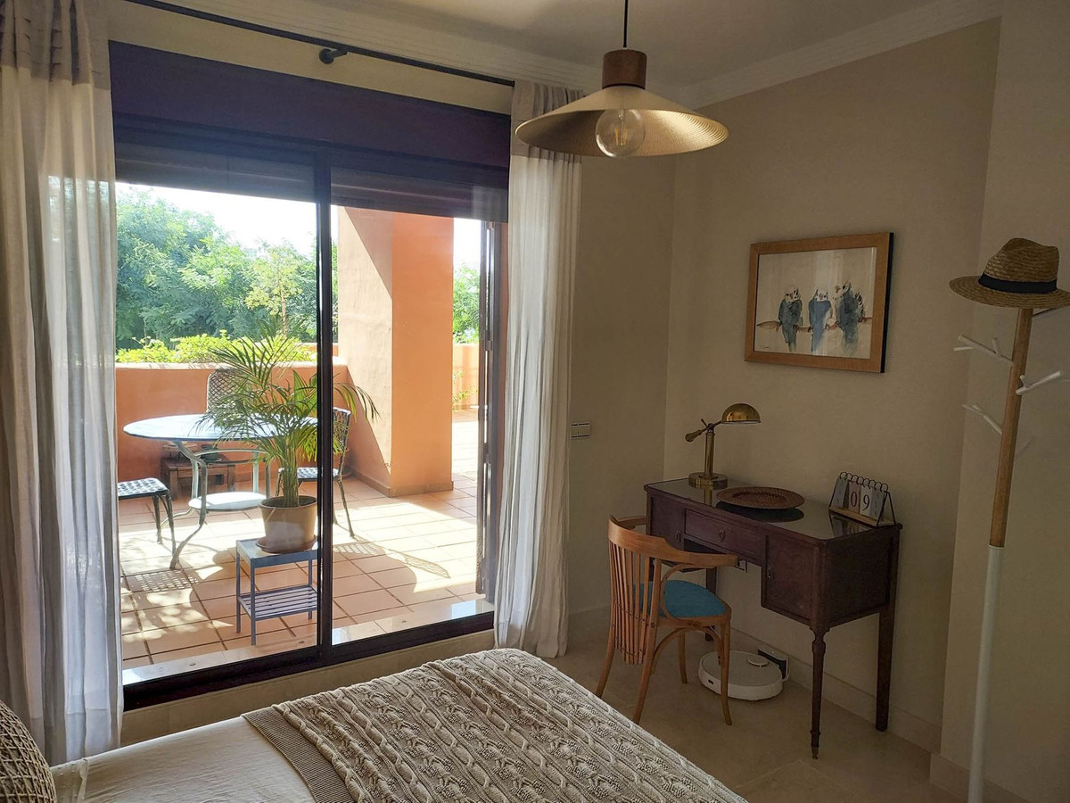 2 Bed Apartment for sale in La Duquesa Costa Del Sol, Málaga, Spain