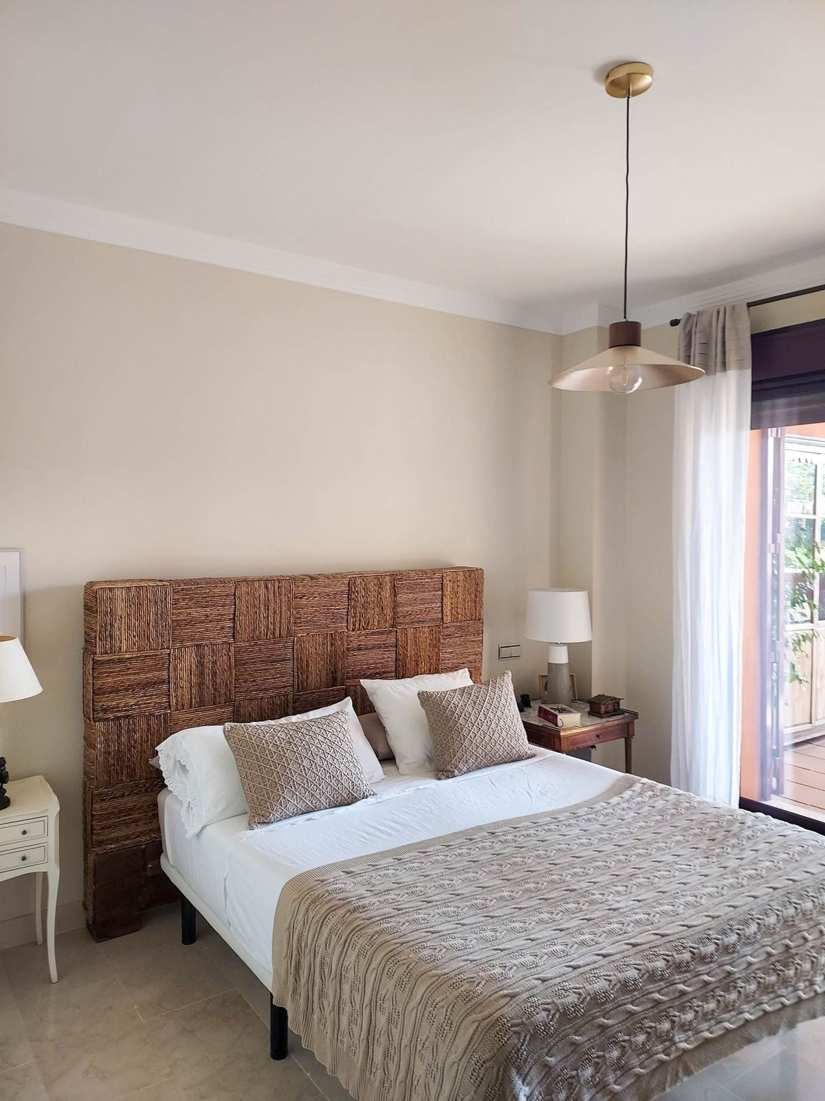 2 Bed Apartment for sale in La Duquesa Costa Del Sol, Málaga, Spain