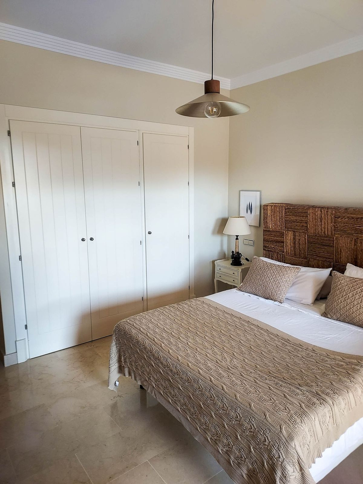 2 Bed Apartment for sale in La Duquesa Costa Del Sol, Málaga, Spain