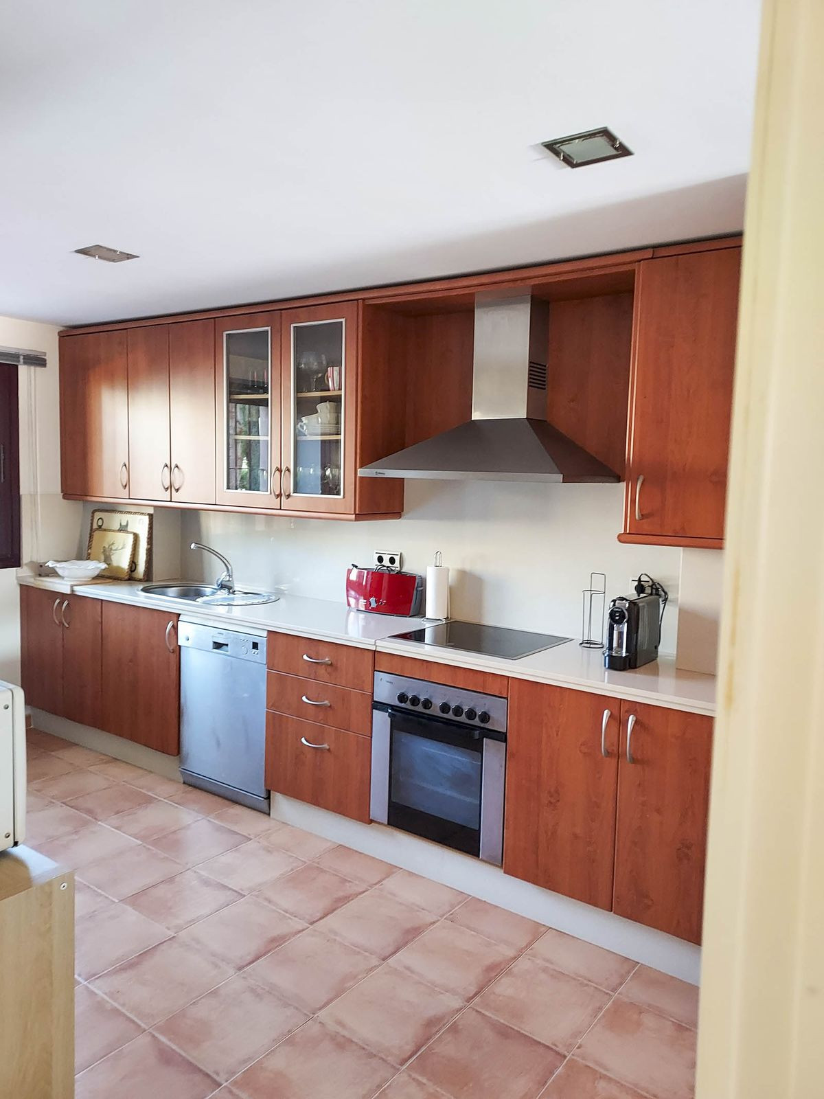 2 Bed Apartment for sale in La Duquesa Costa Del Sol, Málaga, Spain