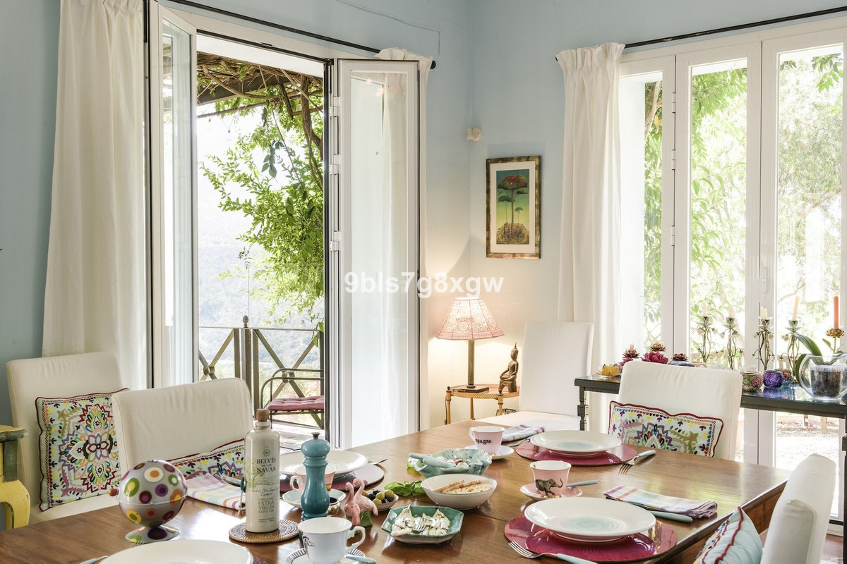 9 Bed Townhouse for sale in Gaucín Costa Del Sol, Málaga, Spain