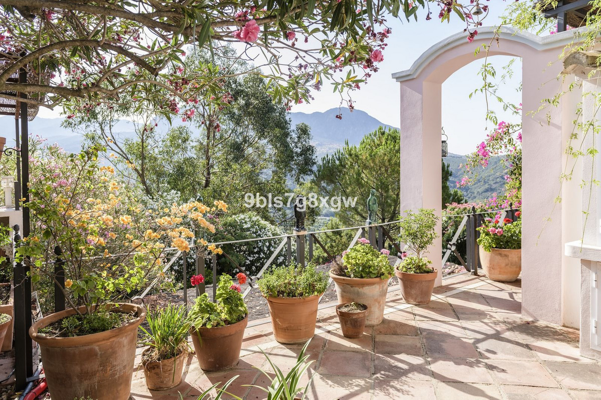 9 Bed Townhouse for sale in Gaucín Costa Del Sol, Málaga, Spain