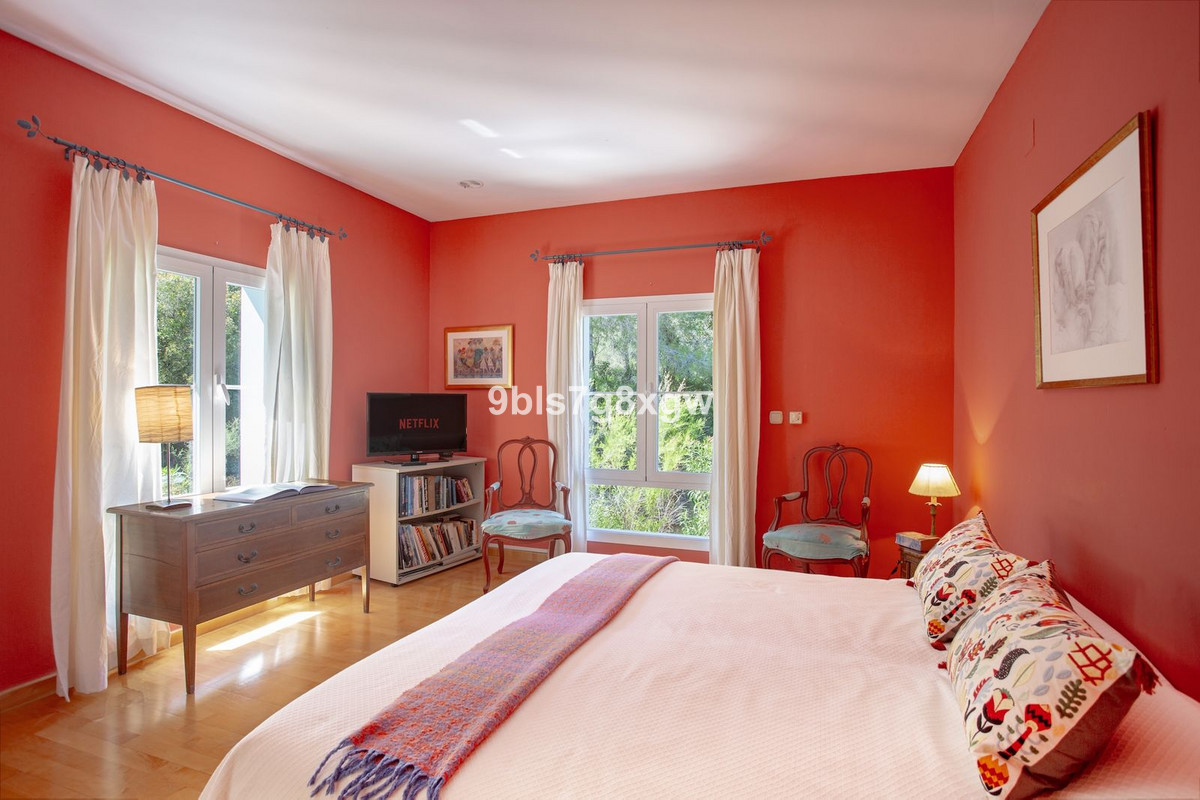 9 Bed Townhouse for sale in Gaucín Costa Del Sol, Málaga, Spain