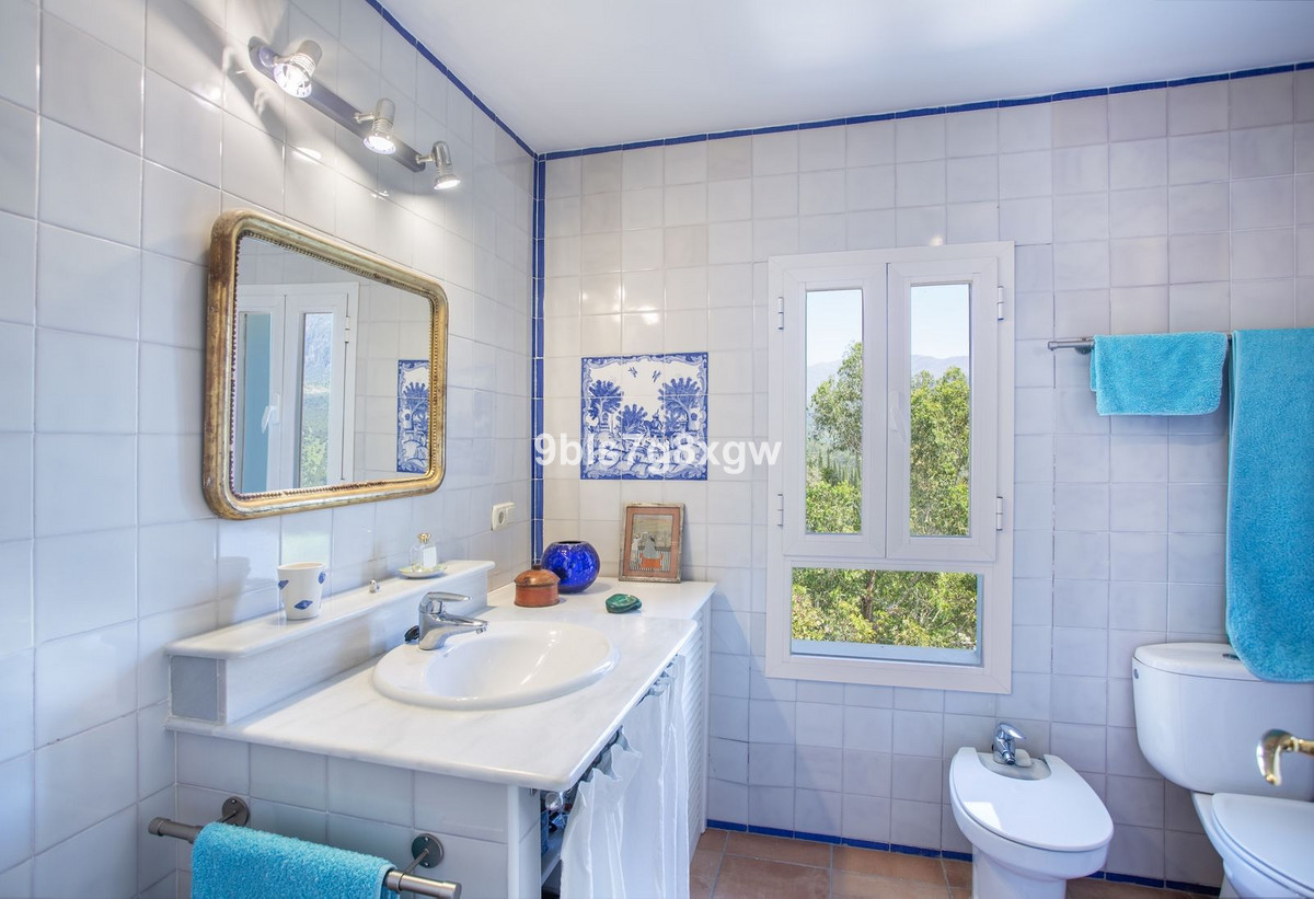 9 Bed Townhouse for sale in Gaucín Costa Del Sol, Málaga, Spain