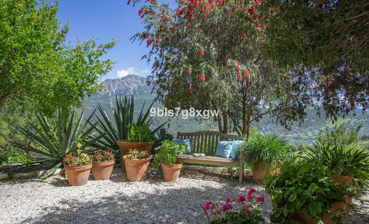 9 Bed Townhouse for sale in Gaucín Costa Del Sol, Málaga, Spain