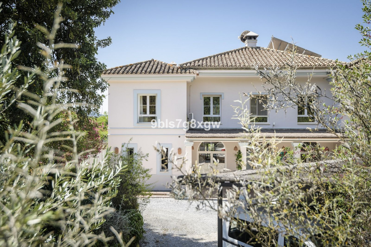 9 Bed Townhouse for sale in Gaucín Costa Del Sol, Málaga, Spain