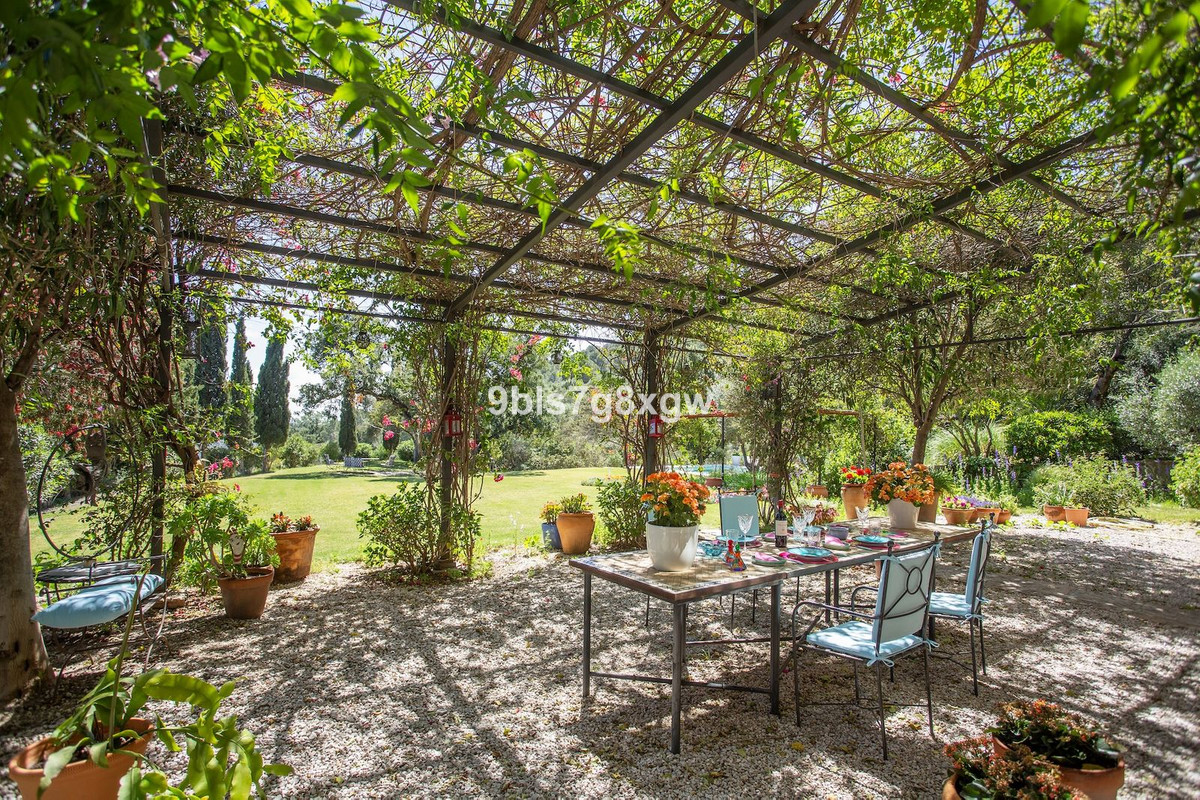 9 Bed Townhouse for sale in Gaucín Costa Del Sol, Málaga, Spain