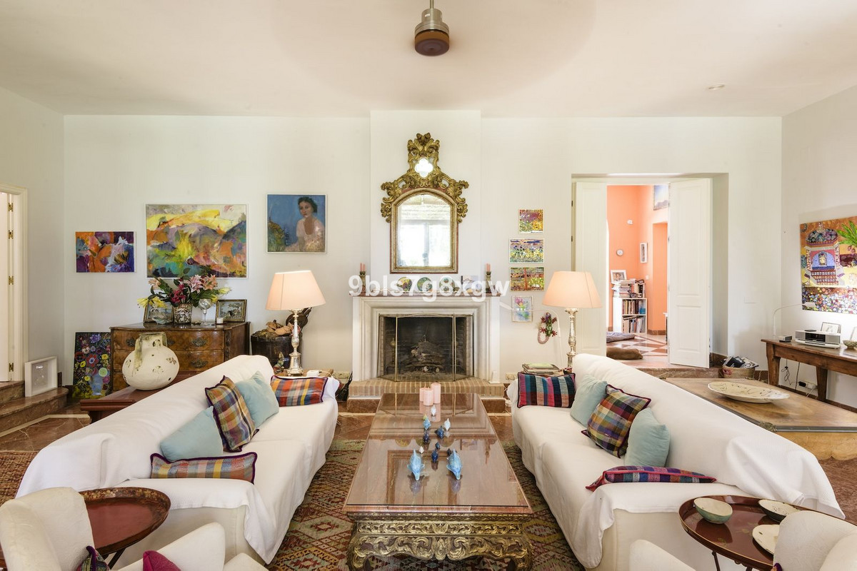 9 Bed Townhouse for sale in Gaucín Costa Del Sol, Málaga, Spain
