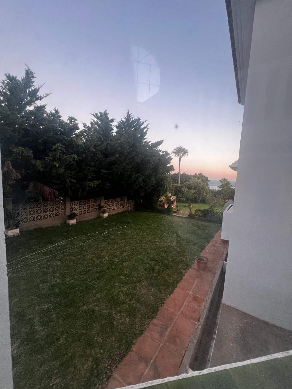 Se vende Villa - Chalet de 5 dormitorios en Costa Del Sol, Málaga, España
