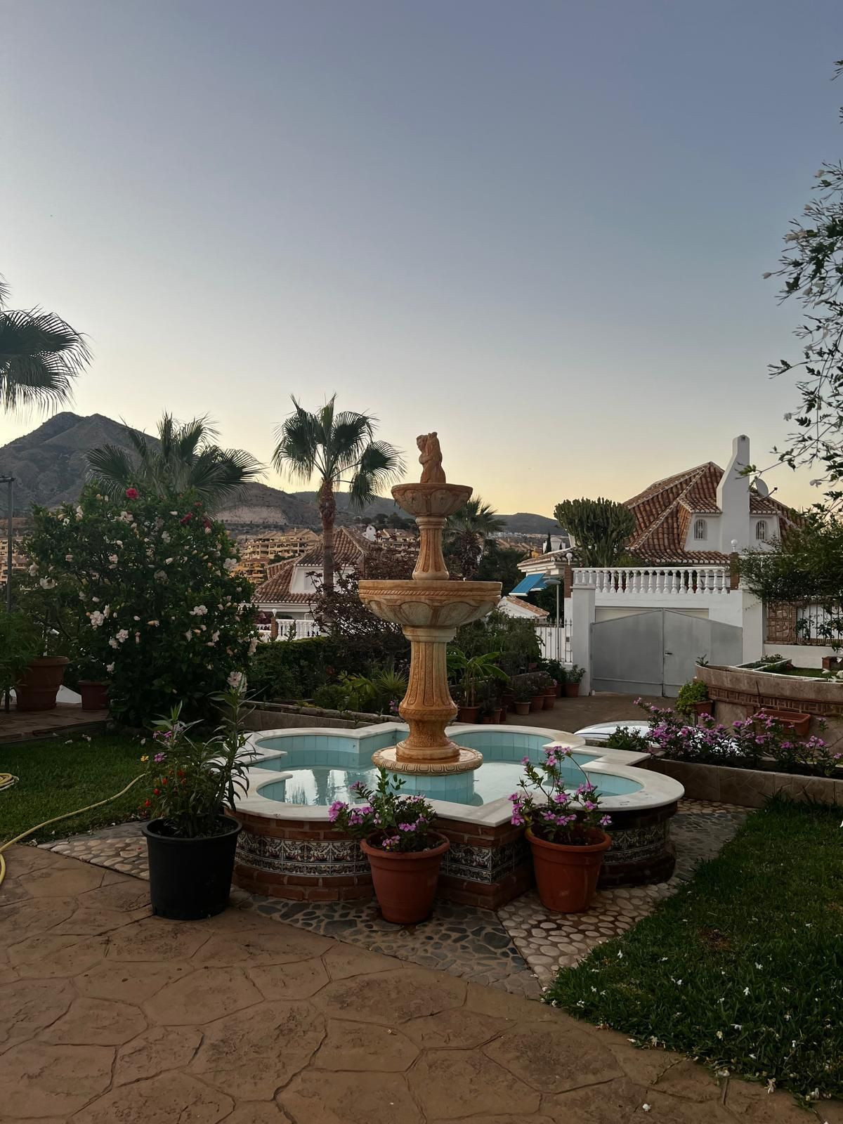 Se vende Villa - Chalet de 5 dormitorios en Costa Del Sol, Málaga, España