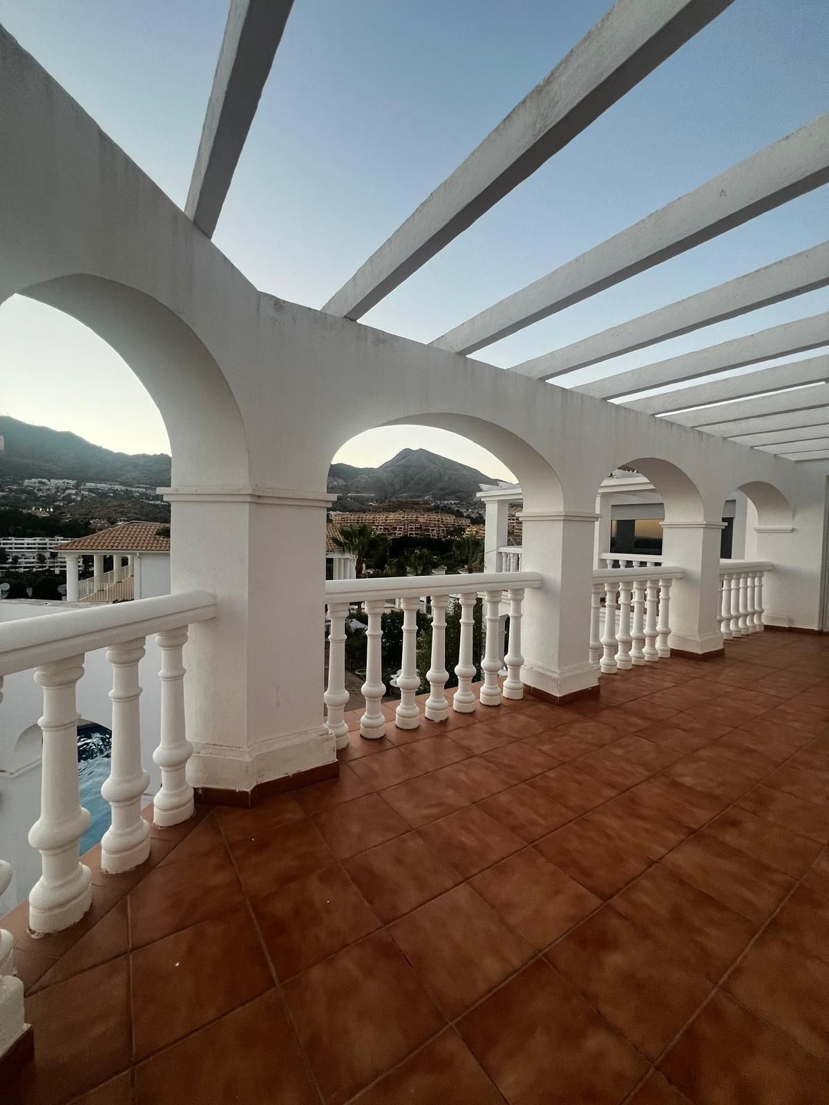 Se vende Villa - Chalet de 5 dormitorios en Costa Del Sol, Málaga, España