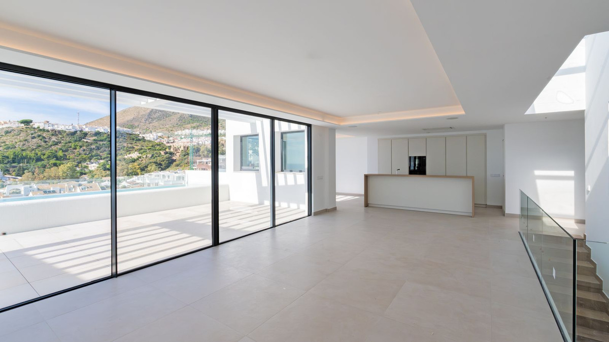 Se vende Villa - Chalet de 4 dormitorios en Costa Del Sol, Málaga, España