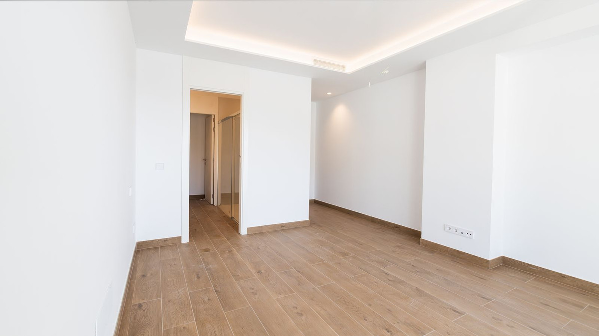 Se vende Villa - Chalet de 4 dormitorios en Costa Del Sol, Málaga, España