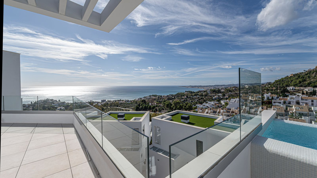 Se vende Villa - Chalet de 4 dormitorios en Costa Del Sol, Málaga, España