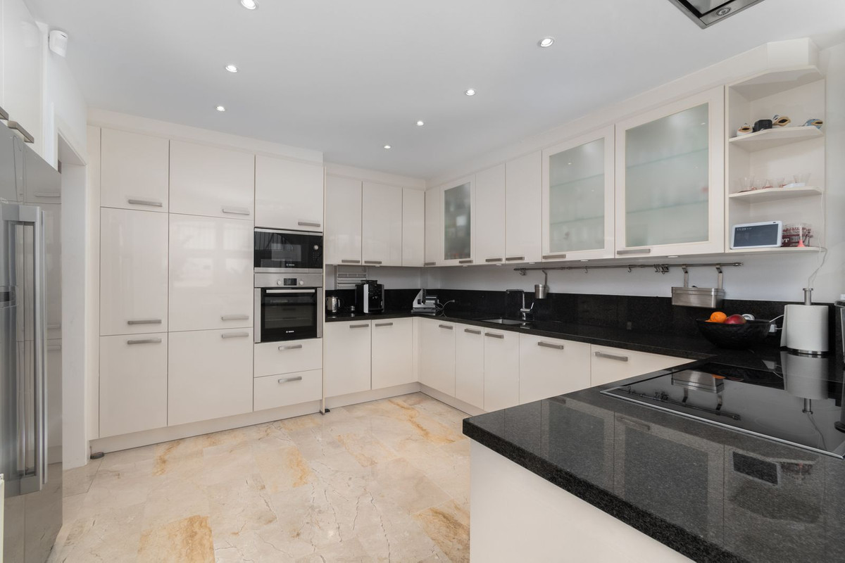 5 Bed Townhouse for sale in Riviera Del Sol Costa Del Sol, Málaga, Spain