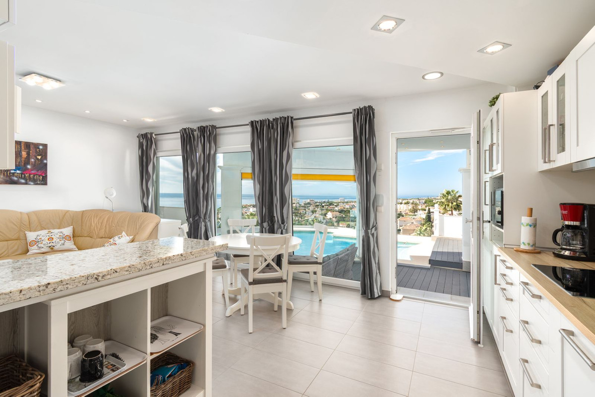 5 Bed Townhouse for sale in Riviera Del Sol Costa Del Sol, Málaga, Spain