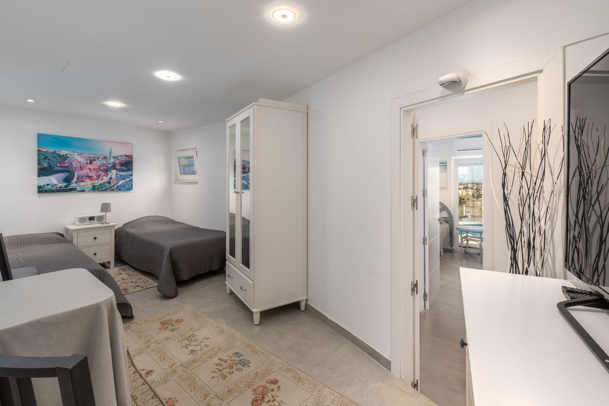 5 Bed Townhouse for sale in Riviera Del Sol Costa Del Sol, Málaga, Spain