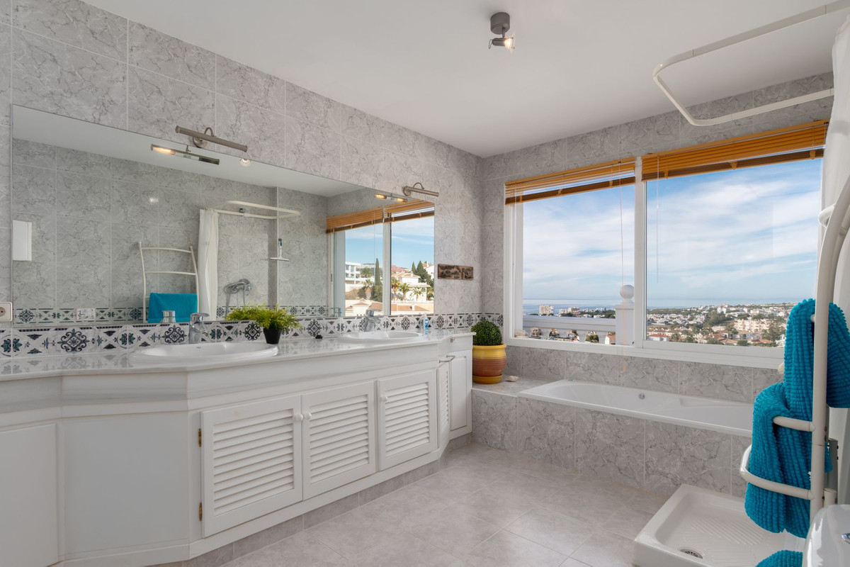 5 Bed Townhouse for sale in Riviera Del Sol Costa Del Sol, Málaga, Spain