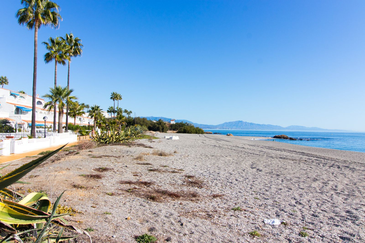 Se vende Adosada de 1 dormitorios en Costa Del Sol, Málaga, España