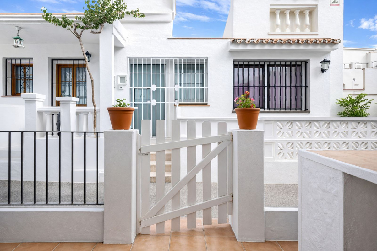 Se vende Adosada de 1 dormitorios en Costa Del Sol, Málaga, España