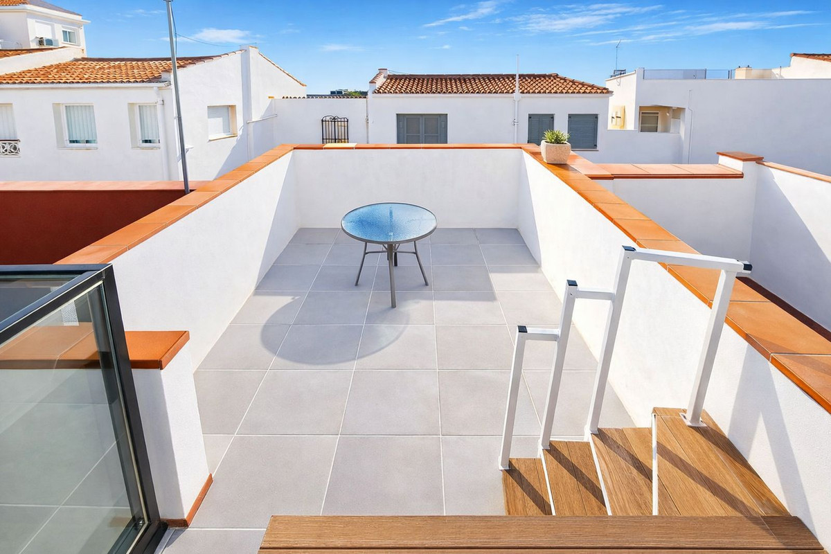 Se vende Adosada de 1 dormitorios en Costa Del Sol, Málaga, España