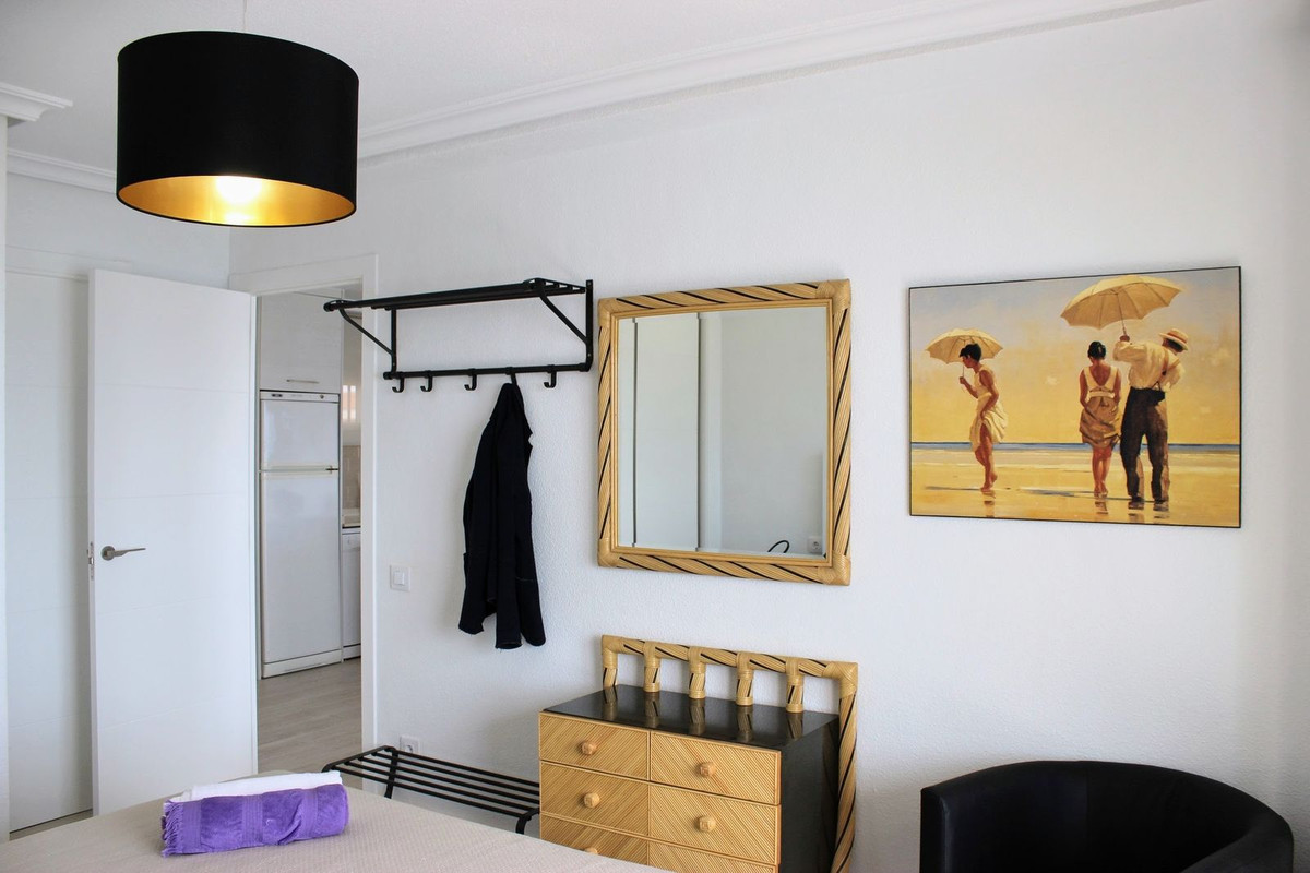 Se vende Apartamento Planta Media de 3 dormitorios en Costa Blanca, Alicante, España