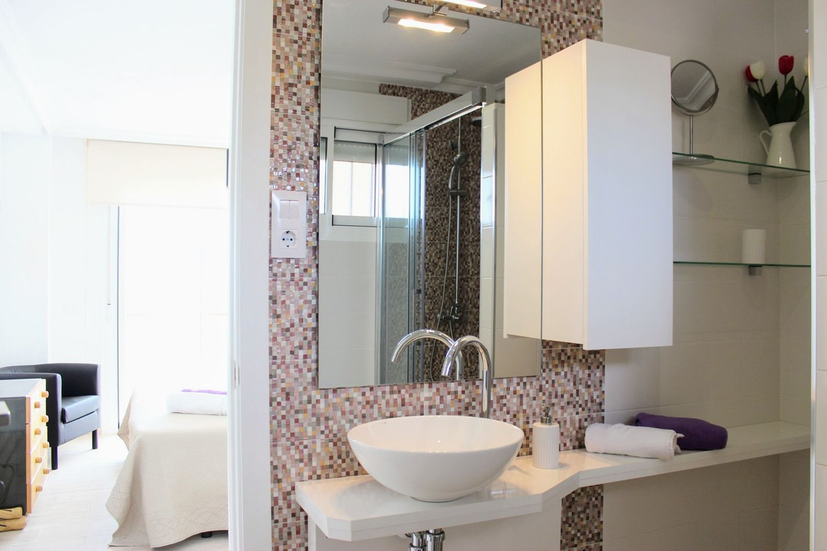 Se vende Apartamento Planta Media de 3 dormitorios en Costa Blanca, Alicante, España